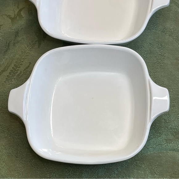 Corning Ware pair of petite pans 1 3/4 cup. Vintage Cornflower pattern. - Picture 4 of 8